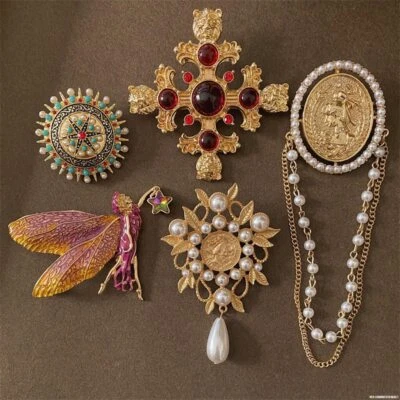 Exquistie Women Vintage Pearl Brooches Pins Enamel Elegant Corsage Temperament - Image 1 of 4