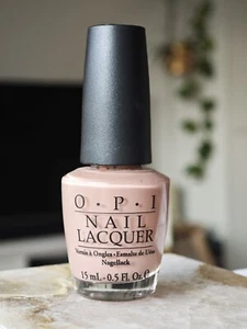 OPI Nagellack "Barefoot In Barcelona" (NL E41) - Bild 1 von 3