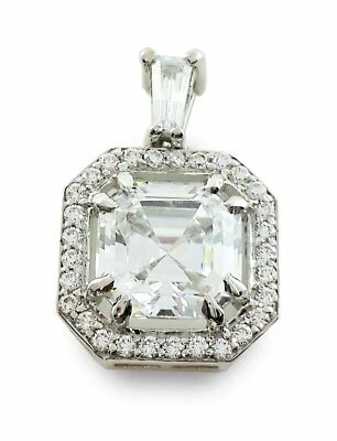 Colgante de circonita cúbica con halo corte Asscher de 5,25 quilates joyería de moda en plata 925 Foto 1 de 4