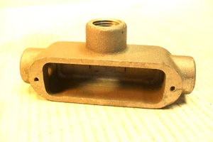 Crouse-Hinds T19, Aluminum Rigid Conduit Outlet Body, 1/2" New - Picture 1 of 5