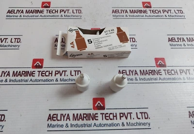 Lot of 5X Weber GL/GG Fuses 4a 500v - Image 1 of 4