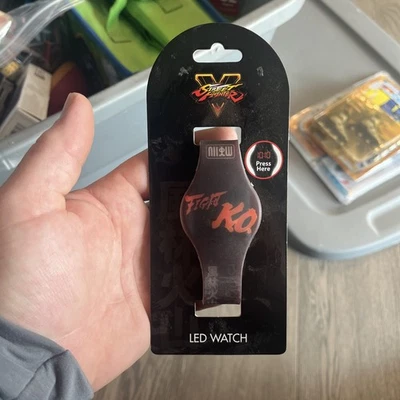 NUEVO💥Street Fighter “Fight K.O.” GAMESTOP exclusivo Capcom Accutime Reloj LED Foto 1 de 2