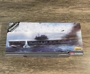 Modelo de portaaviones Academy 1/700 USS Enterprise CV 6 de la Marina de los Estados Unidos - Imagen 1 de 10