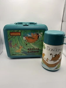 Porta pranzo vintage Aladdin il Re Leone Disney plastica Hakuna Matata anni 90 con thermos - Foto 1 di 8