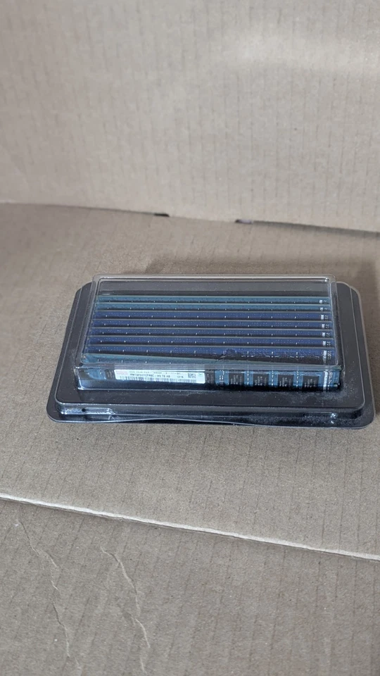 8 LOT Hynix 16GB 8x2GB DIMM 1333 PC3 DDR3 10600 ECC RAM Memory HMT325U7CFR8C-H9 - Image 1 of 3