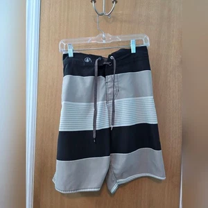 Volcom Black and Gray Board Shorts Quick-Drying  Mens M - Picture 1 of 3