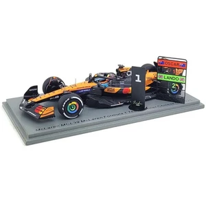 2025 Oscar Piastri McLaren Formula 1 Team MCL39 vincitore Cina - 1/43 Spark M... - Foto 1 di 3
