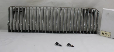 1973 OLDSMOBILE TORONADO UPPER DRIVER CHROME GRILLE/GRILL  HALF  #412329 - Image 1 of 4