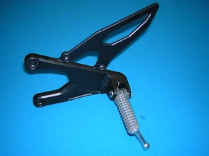 Yamaha R1 2015-2016 (2CR) L/H Footrest Hanger, Plate and Footrest. Gen.Yam.(b78) - Picture 1 of 2