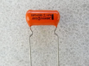 2 condensateurs .002uF 2nF 1000V Sprague Orange Drop