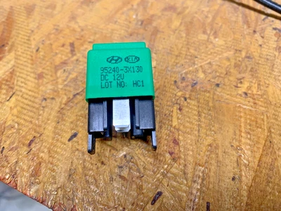 12 13 14 15 16 17 HYUNDAI ACCENT RELAY 95240-3X130 - Image 1 of 2
