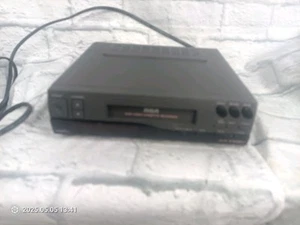 VCR Hi-Fi estéreo RCA VR800HF 8 mm - El sonido funciona, sin video, para piezas/reparación - Imagen 1 de 6
