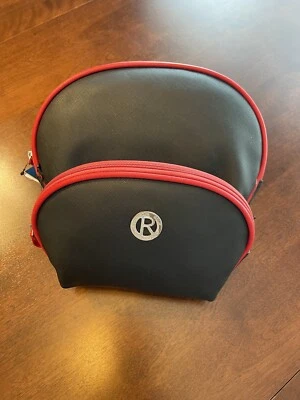 Juego de bolsa de viaje/maquillaje con cremallera Kenneth Cole Reaction. Nuevo con etiquetas. Negro con rojo Foto 1 de 4