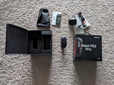 Reloj inteligente Samsung Gear Fit2 Pro banda de fitness (pequeño), rojo diamante Foto 1 de 4