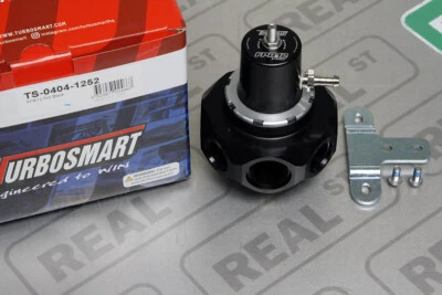 Turbosmart FPR12 Pro 5 Port EFI Fuel Pressure Regulator 12AN Inlet / 4x 10AN Out - Image 1 of 4