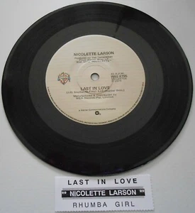NICOLETTE LARSON Last In Love 7" 45 rpm vinyl record NEW + juke box title strip - Picture 1 of 2