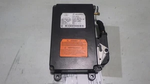 05 MERCEDES CLK320 Communication MODULE 2208204685 - Picture 1 of 7