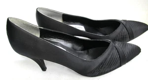 VINTAGE SPOT LIGHT BLACK LEATHER SATIN Heels Pointed Toe Heels PUMPS-SIZE 9M - Picture 1 of 8