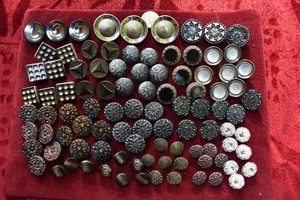 98 pcs LOT OLD CZECH RARE VINTAGE GLASS BUTTONS 1930´s ART-DECO - Picture 1 of 2