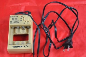 Vintage Super Deluxe BC-80 Ni-CD Battery Charger Yu's Million Electronics W3B31 - Foto 1 di 1