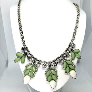 Statement Bib Necklace Silver Tone Mint Green Milky White - Bild 1 von 10