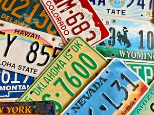 Authentic License Plates - All States Available & More In Craft Condition - Picture 1 of 5