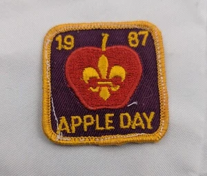 Vintage Patch Boy Scouts 1987 Apple Day 2" x 2" - Foto 1 di 1