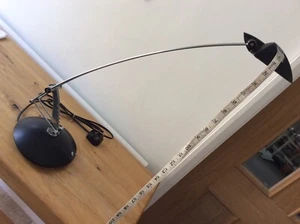 TABLE LAMP A READING LAMP( BY MASSIVE MAKE) BLACK VERY STYLISH DESIGN - Picture 1 of 5
