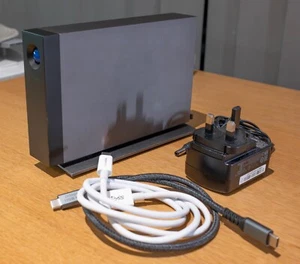 LaCie d2 6TB external hard disk USB-C Mac Windows - Picture 1 of 4