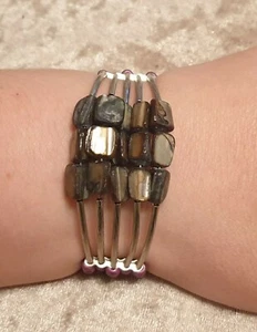 ABALONE CHIPS PURPLE SEED BEAD MULTI STRAND CUFF BRACELET COSTUME JEWELLERY - Picture 1 of 4