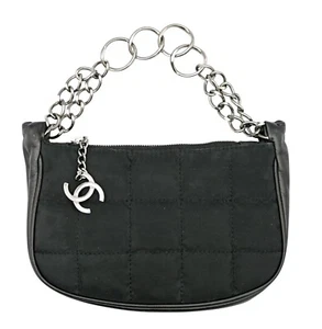 VINTAGE DESIGNER CHANEL CHOCOLATE BAR CC RING HOBO SHOULDER BAG NYLON c2002 - Picture 1 of 4