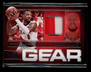 DAMIAN LILLARD 2024-25 PANINI SILHOUETTE NBA GEAR GIOCO-USATO PATCH BLAZERS - Foto 1 di 2