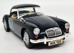 Revell 1/18 MG MG1 1600 Hard Top British Racing Green Diecast Scale Model Car - Picture 1 of 10