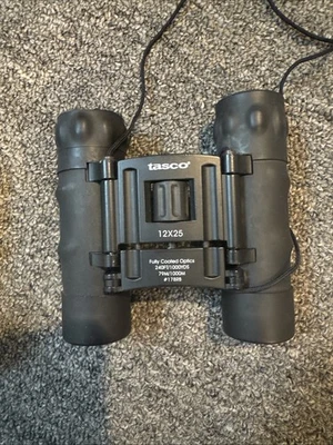 Binoculares plegables compactos Tasco 12x25 178RB usados  Foto 1 de 4
