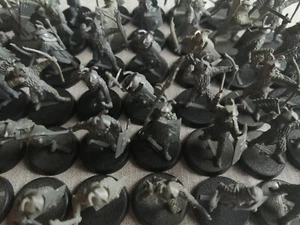 GW Señor de los Anillos Tabletop - Guerrero de los Orientales de Rhun (sin pintar) - Imagen 1 de 4