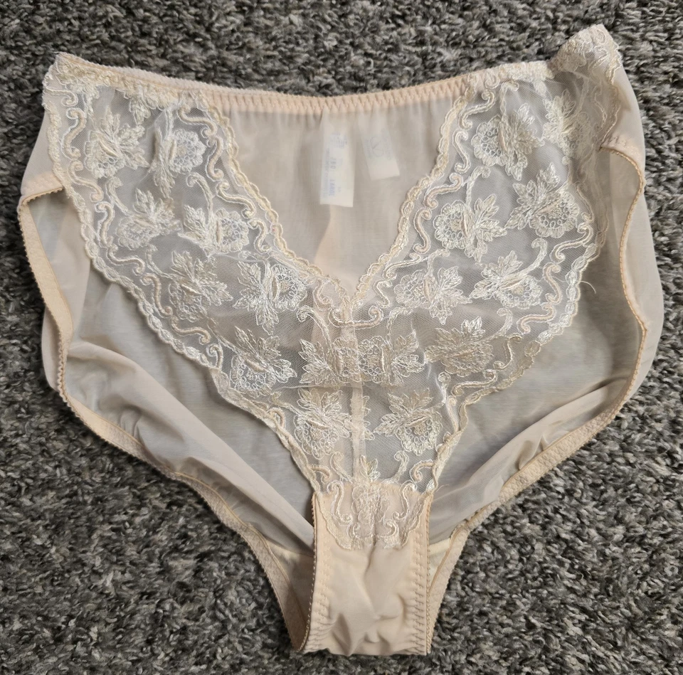 Bragas VALENTINO Nuevas De Colección Años 80 Hermosas y Femeninas Malla Transparente/Encaje Grandes Foto 1 de 4