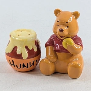 Vintage Disney Winnie the Pooh & Honey Pot Salt and Pepper Shaker Set - Picture 1 of 5