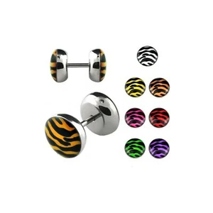 1 Pieza 8mm False Plug Pendientes Acero Inoxidable Cebra Tiger - Diseño Piercing ILPA8 - Imagen 1 de 8