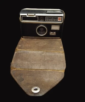 Appareil photo vintage KODAK instamatic 100 caméra + house cuir - Photo 1/4