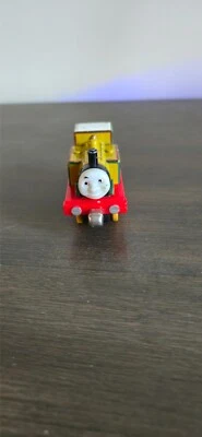 ¡STEPNEY! Thomas & Friends Take Along N Play Die Cast Metal Train 2008 Foto 1 de 4