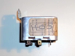 VW Typ4 411 412 T2 T3 T4 orig. SWF Scheinwerferrelais 411963135B headlight relay - Picture 1 of 3