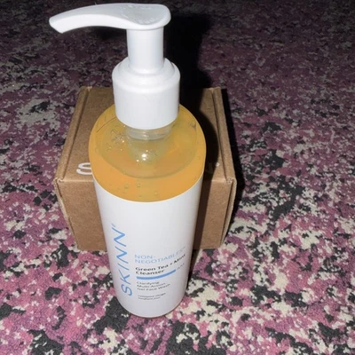 LIMPIADOR MATUTINO SKINN COSMETICS TÉ VERDE Y MENTA 12 oz Foto 1 de 3