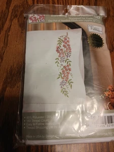 Tobin Bleeding Hearts Pillowcases Stamped for Embroidery 20 x 30" Home Crafts - Picture 1 of 2