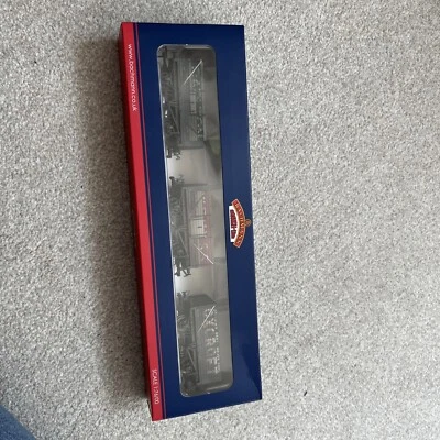 Bachmann 00 Gauge - Ltd Edn - 37-096 - Set of 3 - BR ex Private - New-Mint-Boxed - Image 1 of 4