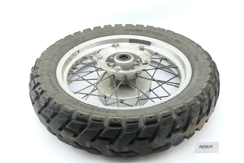 Triumph Tiger 900 T400 1998 - Llanta trasera 17X3,00 N06H Foto 1 de 4