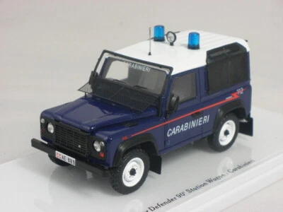 Tsm Land Rover Defender 90 SW Carabinieri 1/43 Tsm164326 - Image 1 of 3