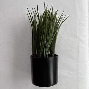 10" x 3.75" Artificial Grass Arrangement in Pot, Black. Looks pretty natural. - Picture 1 of 1