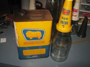 GOLDEN FLEECE OIL CAN 1. GAL. AND OIL BOTTLE 500. ML. - Picture 1 of 12