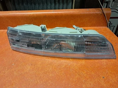 1993-1996 Lincoln Mark VIII RH Passenger Front Headlight Headlamp Assembly - Image 1 of 4