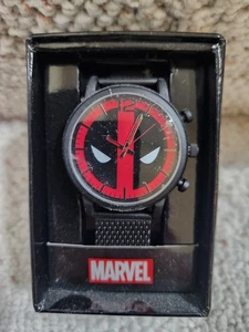 Orologio da polso uomo analogico Marvel Deadpool Accutime - Cinturino a rete in metallo nero! Nuovo - Foto 1 di 10